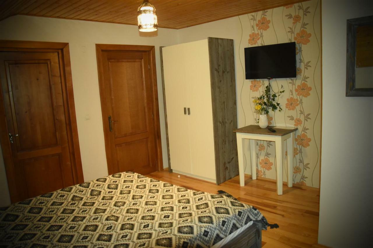 Casa Smeilor Horezu Bagian luar foto