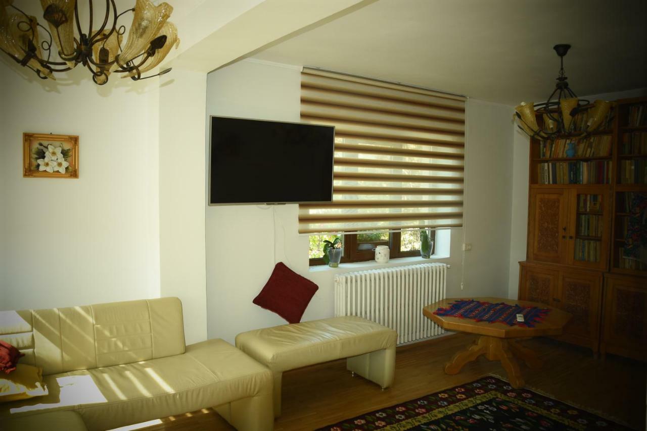 Casa Smeilor Horezu Bagian luar foto